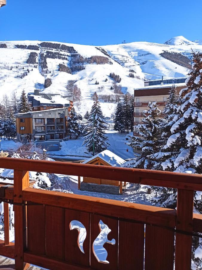 Noel Martin - 3 * Les Deux Alpes